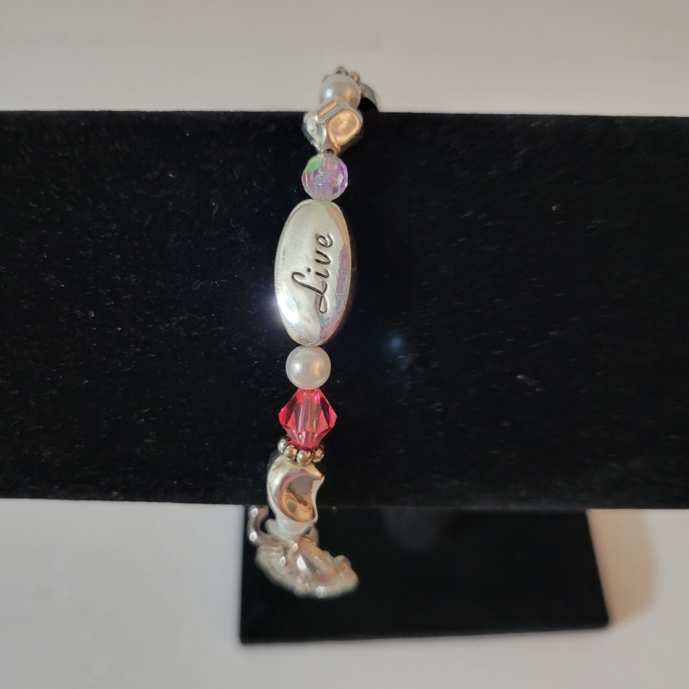 Hand Crafted Beaded Bracelet Heart Toggle Clasp